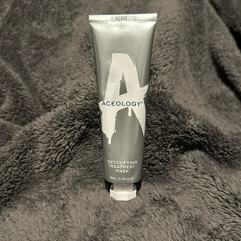 Aceology Detoxifying Treatment Mask